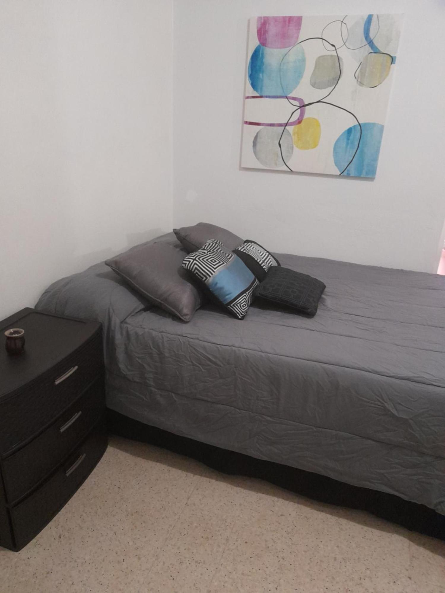 Hermoso Apartamento Frente Aeropuerto De Isla Verde San Juan Exteriör bild