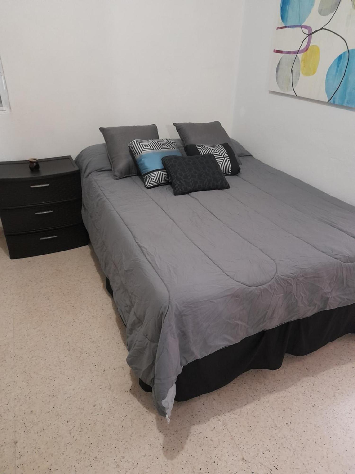 Hermoso Apartamento Frente Aeropuerto De Isla Verde San Juan Exteriör bild