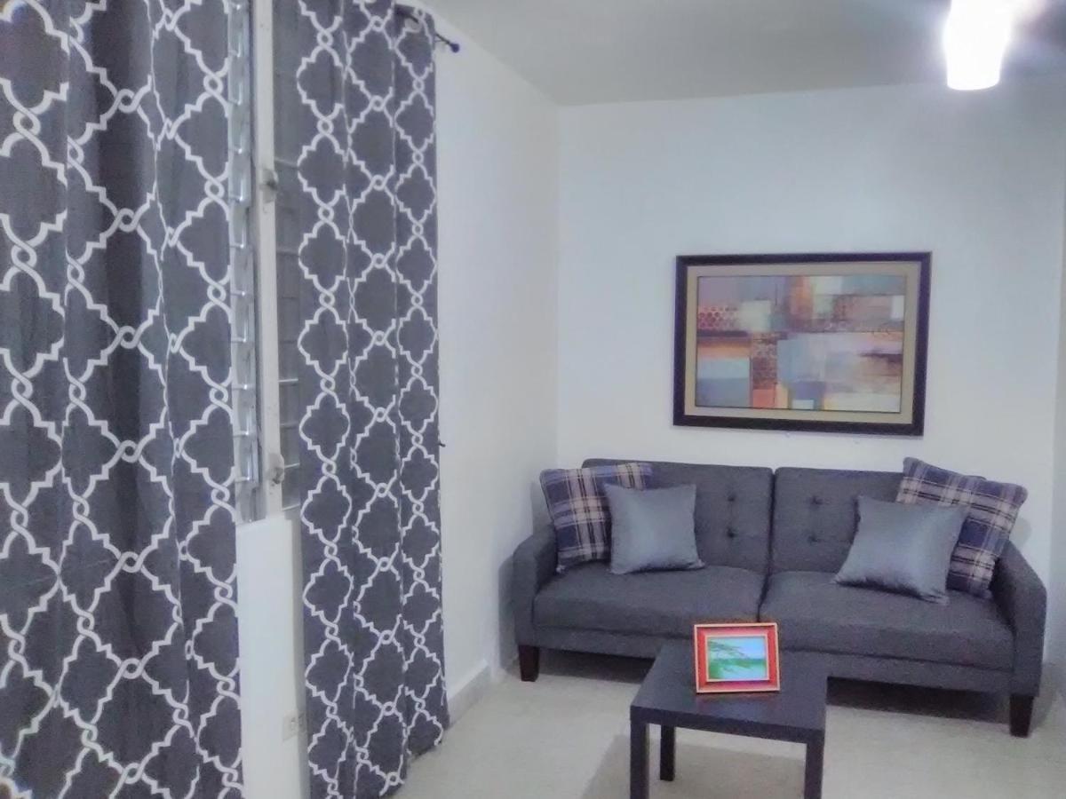 Hermoso Apartamento Frente Aeropuerto De Isla Verde San Juan Exteriör bild